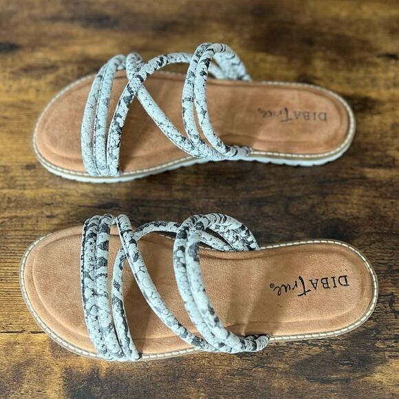 Diba True Cedar Cove Leather Strappy Slide Sandals in Gray Snakes, Size 6.5. New - Picture 7 of 16